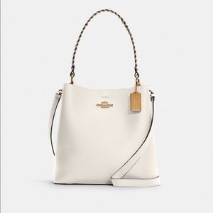 Town Bucket Bag with Whipstitch